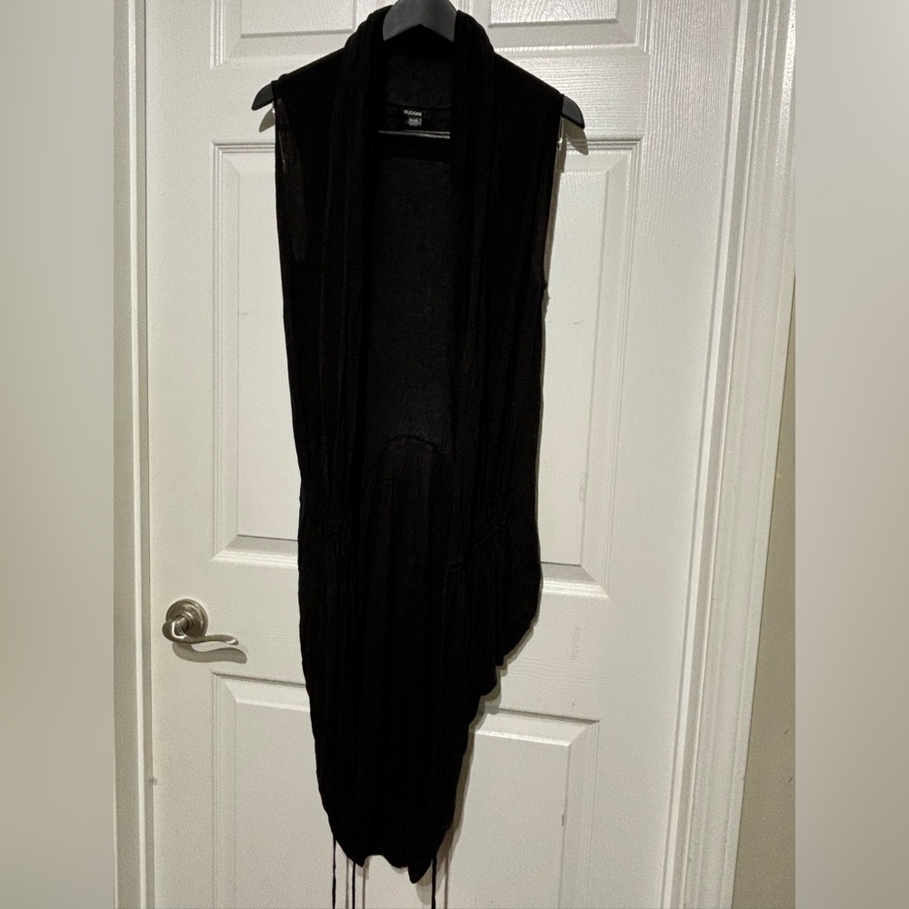 RUDSAK Black Sleeveless Cardigan - Picture 8 of 14